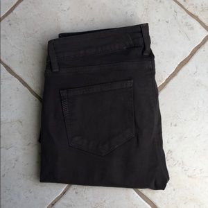 Paige Skyline Skinny Jeans 28